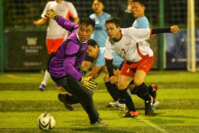 热身赛-劳塔罗传射西蒙尼破门 梅西未登场阿根廷2-0胜